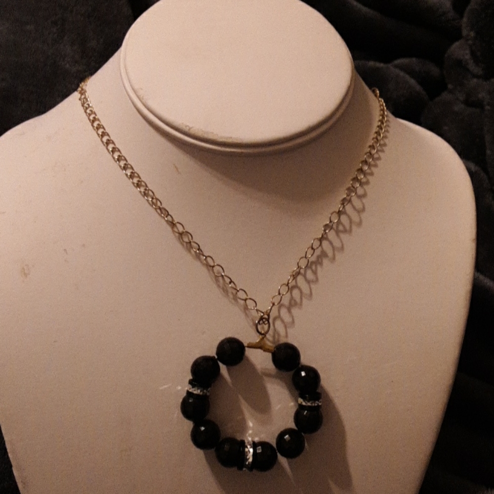 Round Pendant Necklace